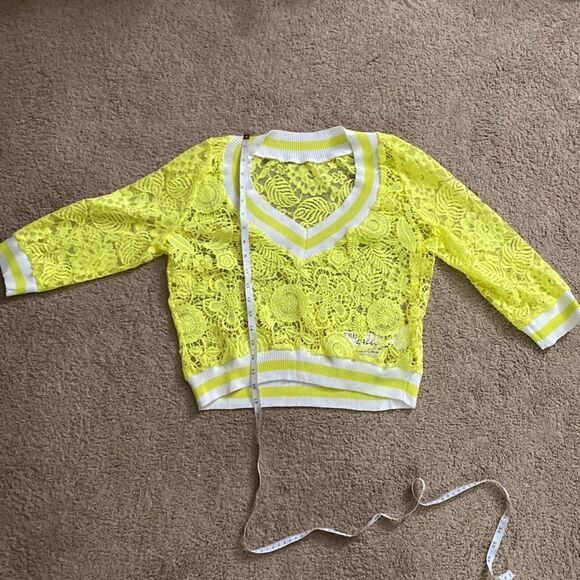 New Gorgeous Pink or Yellow Crop Top - Picture 3 of 5